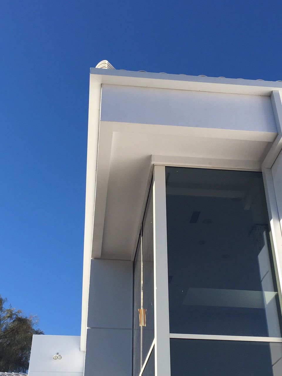 Flat-roof building elevation in Southern Nevada