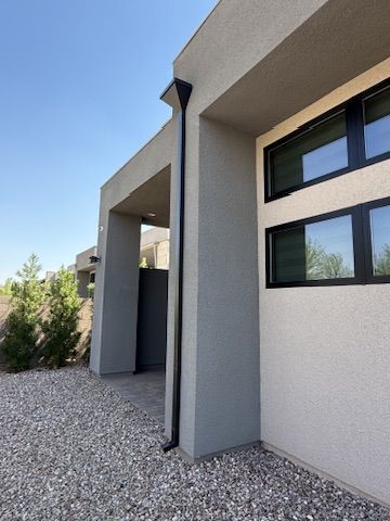 Modern low-slope parapet roof on a Southern Nevada home